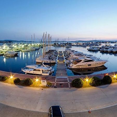 Apartments Emanuela Sukošan Екстериор снимка